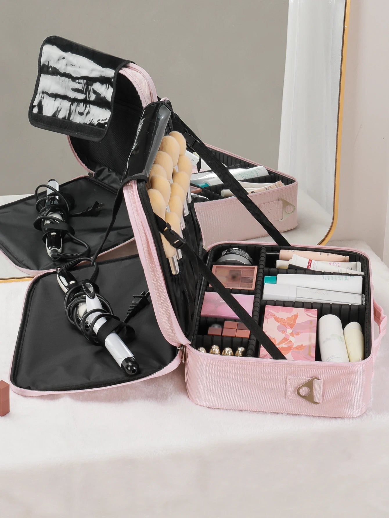 Travel Makeup Bag Makeup Train Cases Professional Lipstick Organizer with Shoulder Strap Adjustable Dividers for Cosmetics Makeu