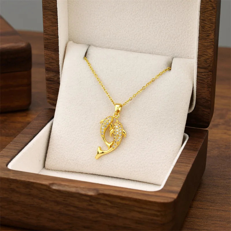Exquisite titanium steel necklace with dolphin pendant, sparkling zircon, women's lock collar chain jewelry